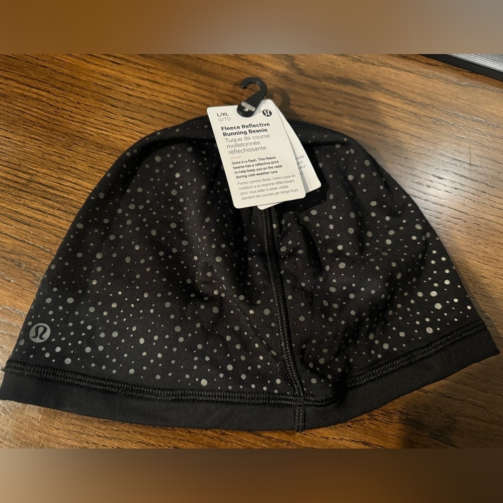 NWT Lululemon Fleece Reflective Running Beanie in size L/XL - Picture 1 of 3